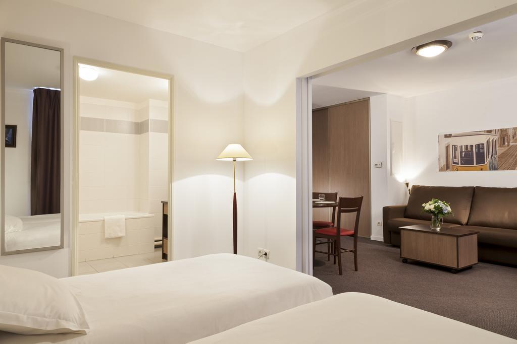 Comfort Suites Le-Port-Marly Paris Ouest Le Port-Marly Zewnętrze zdjęcie