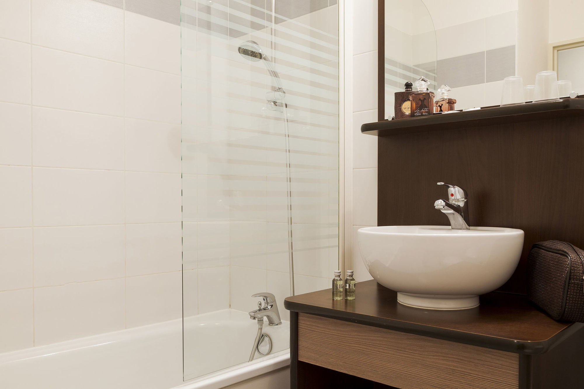 Comfort Suites Le-Port-Marly Paris Ouest Le Port-Marly Pokój zdjęcie