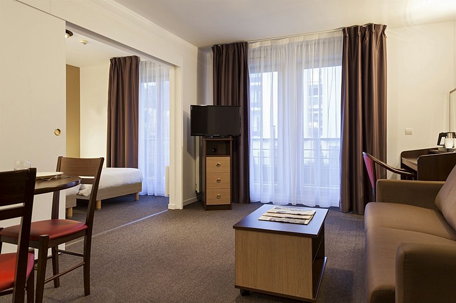 Comfort Suites Le-Port-Marly Paris Ouest Le Port-Marly Zewnętrze zdjęcie
