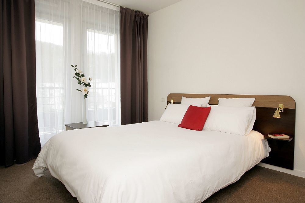 Comfort Suites Le-Port-Marly Paris Ouest Le Port-Marly Zewnętrze zdjęcie