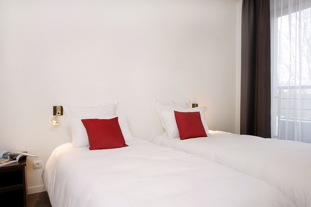 Comfort Suites Le-Port-Marly Paris Ouest Le Port-Marly Zewnętrze zdjęcie
