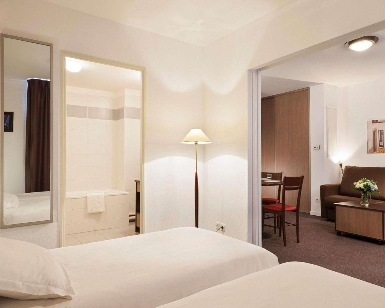 Comfort Suites Le-Port-Marly Paris Ouest Le Port-Marly Zewnętrze zdjęcie