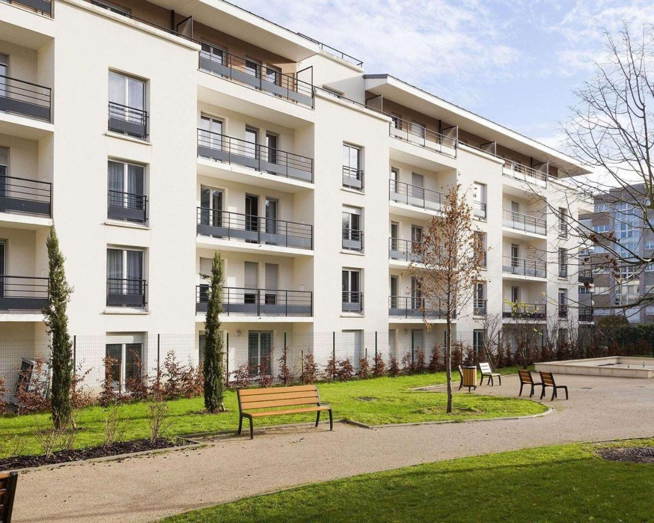 Comfort Suites Le-Port-Marly Paris Ouest Le Port-Marly Zewnętrze zdjęcie