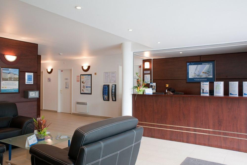 Comfort Suites Le-Port-Marly Paris Ouest Le Port-Marly Zewnętrze zdjęcie